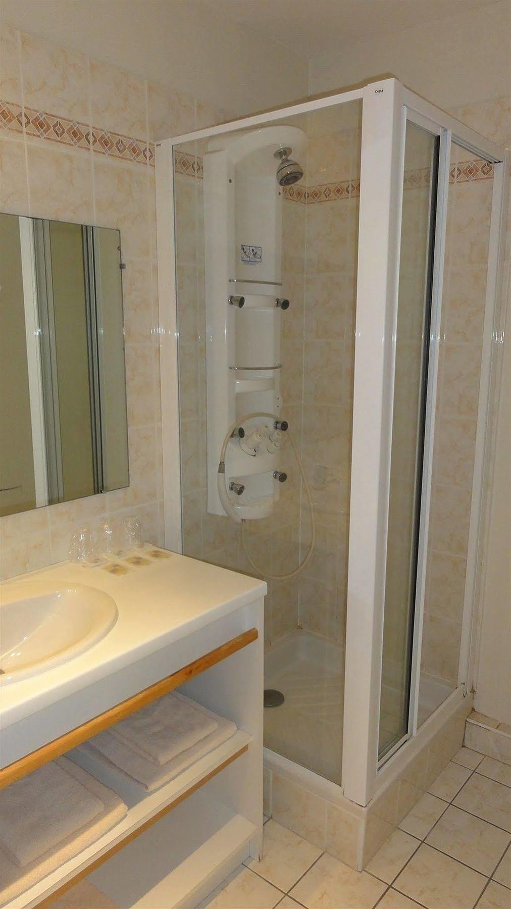 Hotel Ore,